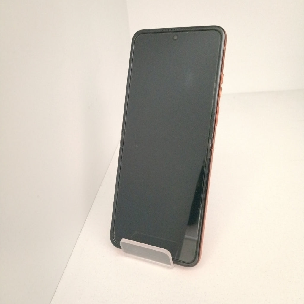 CELULAR MOTOROLA RAZR 50 5G XT2451-3 (2024) 512 GB 12 GB RAM (SEMINUEVO)