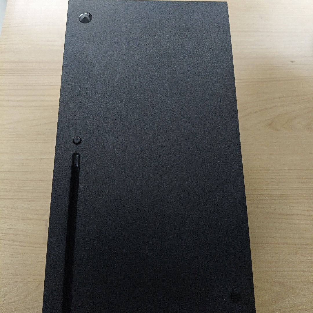 CONSOLA DE VIDEOJUEGO MICROSOFT XBOX SERIES X 1 TB SSD (SEMINUEVO)