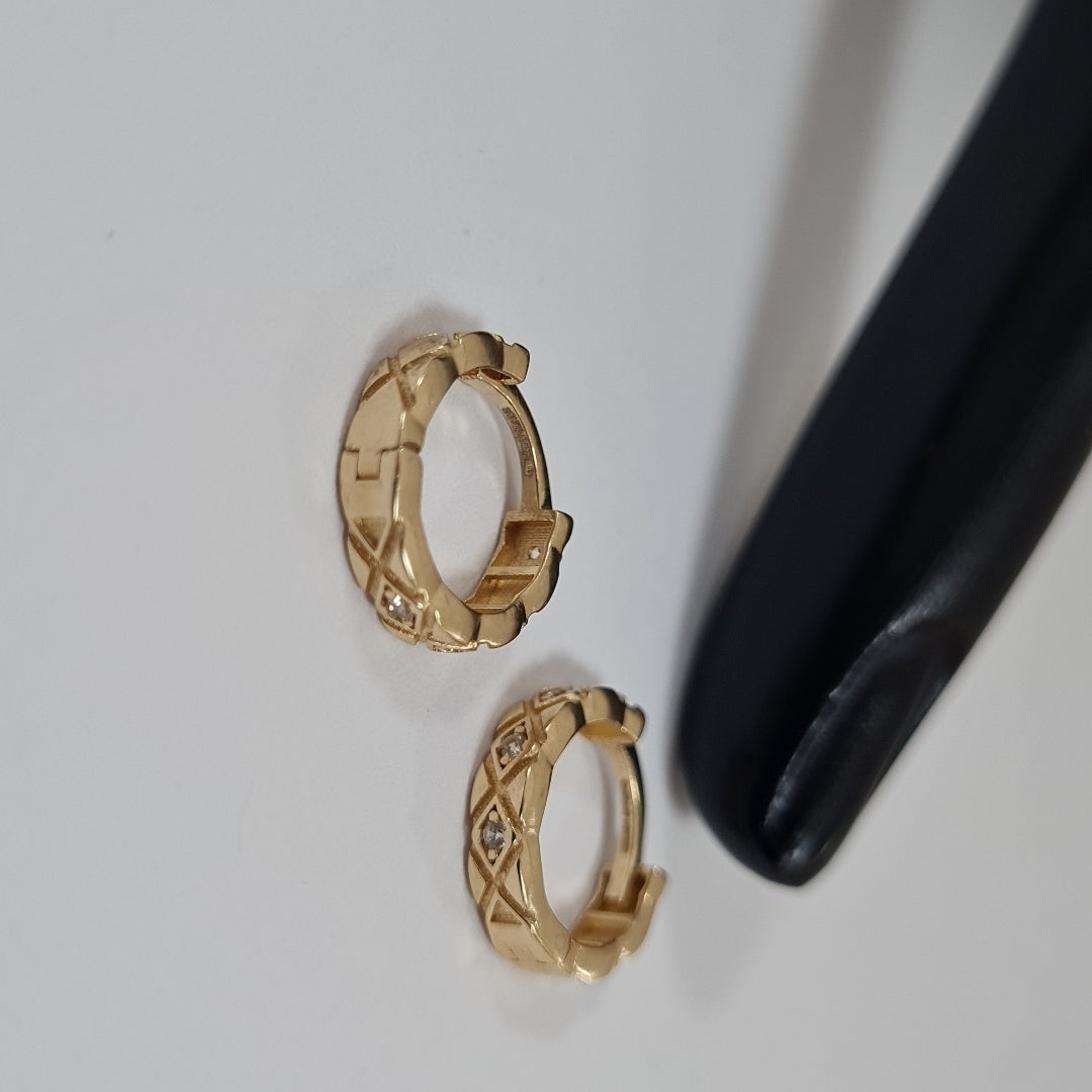 HUGGIES ORO 14K 1.7 (NUEVO)