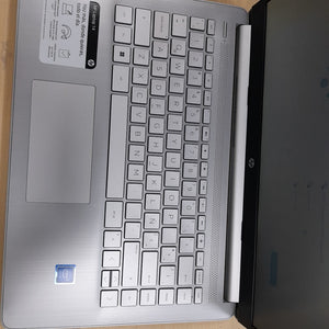 LAPTOP HP 14-DQ0530LA(2024) 256 GB SSD 8 GB RAM (SEMINUEVO)