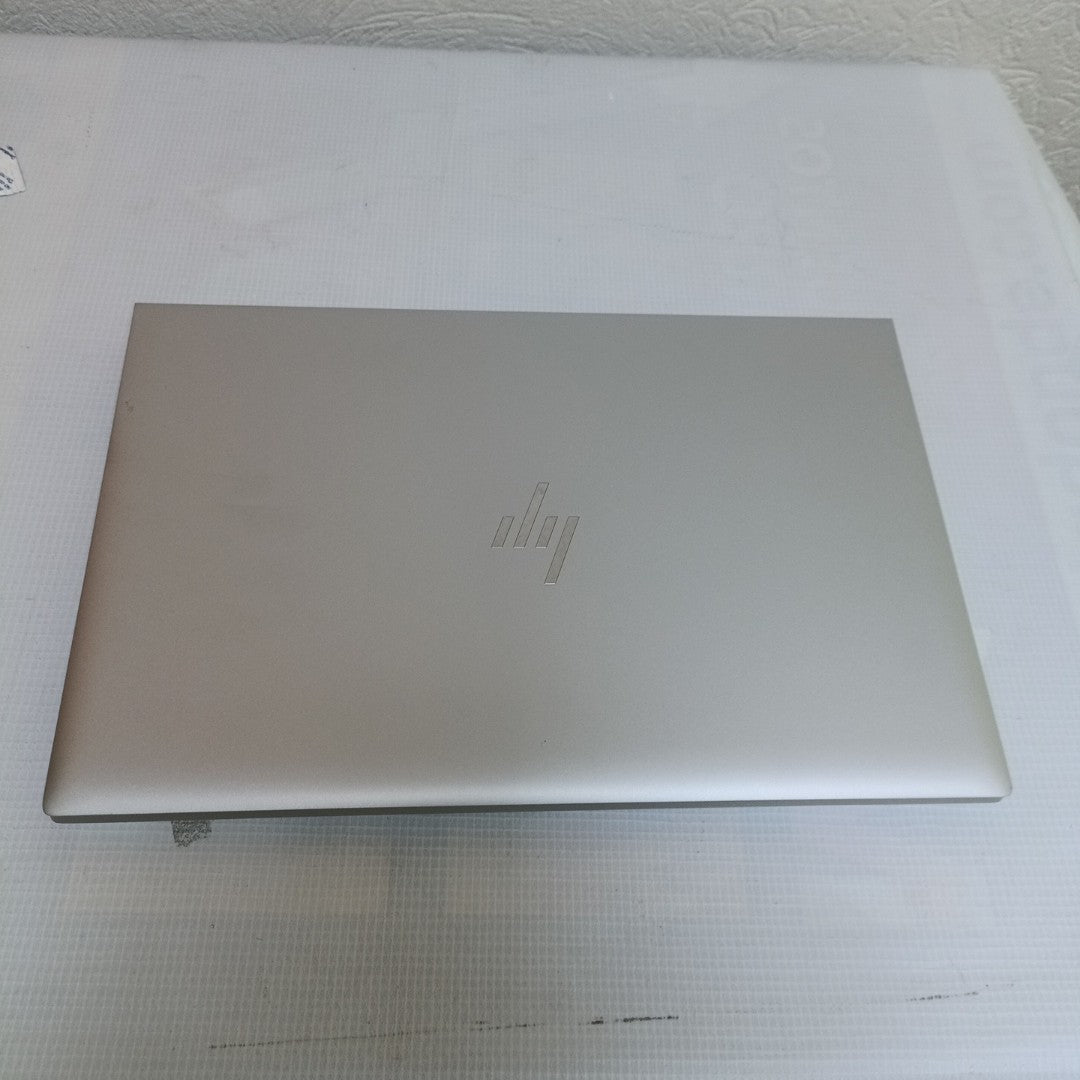 LAPTOP HP ELITEBOOK 840 G8 (2023) 256 GB SSD 16 GB RAM (SEMINUEVO)