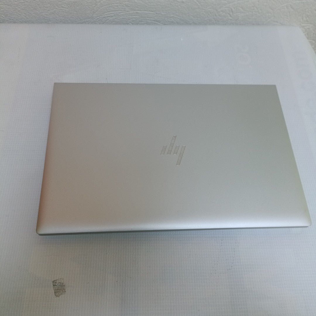 LAPTOP HP ELITEBOOK 840 G8 (2023) 256 GB SSD 16 GB RAM (SEMINUEVO)