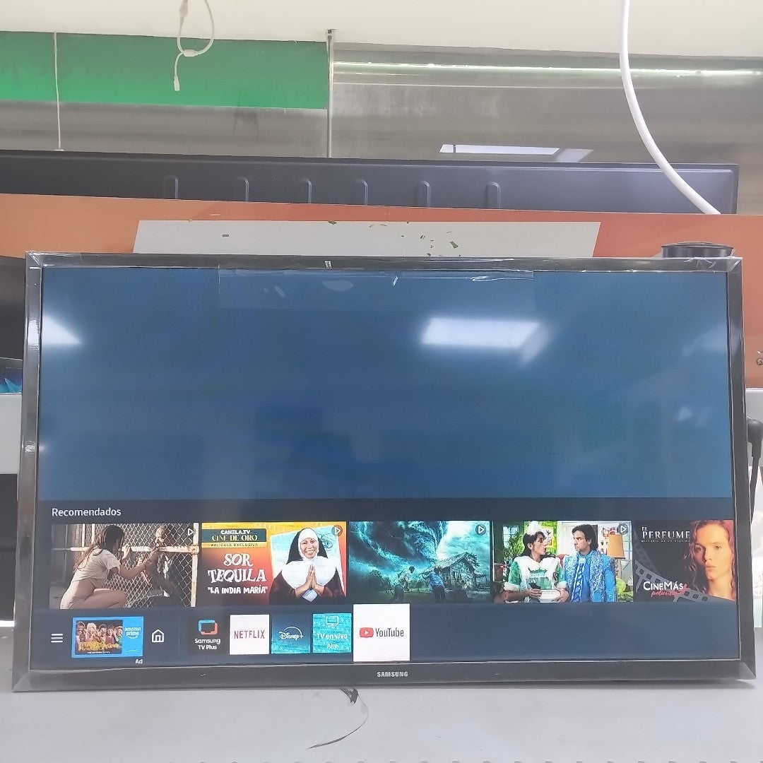 PANTALLA SAMSUNG UN32T4300AF (2020) 32" LED HD (SEMINUEVO)