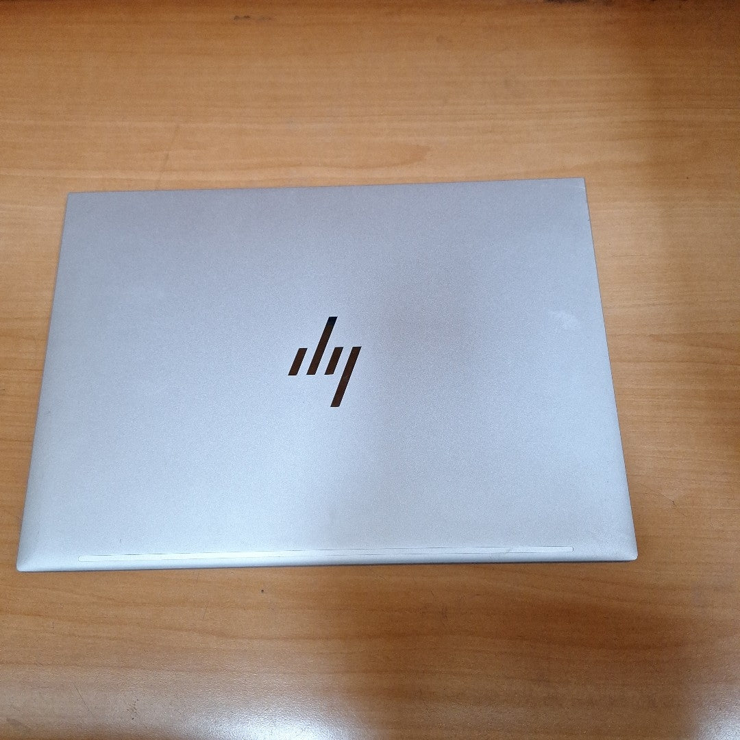 LAPTOP HP ELITEBOOK 840 G9 (2024) 512 GB SSD 32 GB RAM (SEMINUEVO)