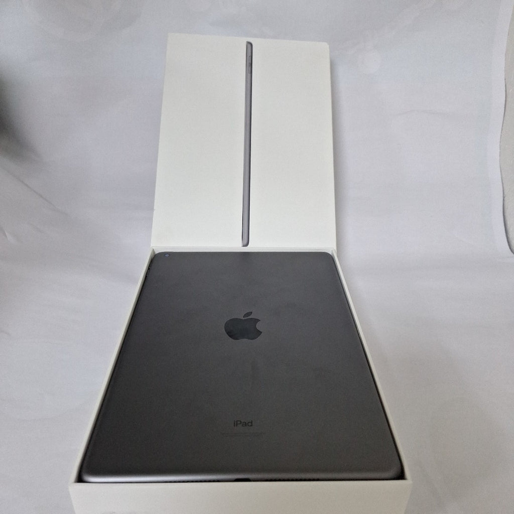 TABLETA APPLE IPAD 9 A2602 64 GB 3 GB RAM (SEMINUEVO)
