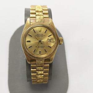 RELOJ CAJA Y PULSO ORO. ORO. 18 K 66.6 GRMS (SEMINUEVO)