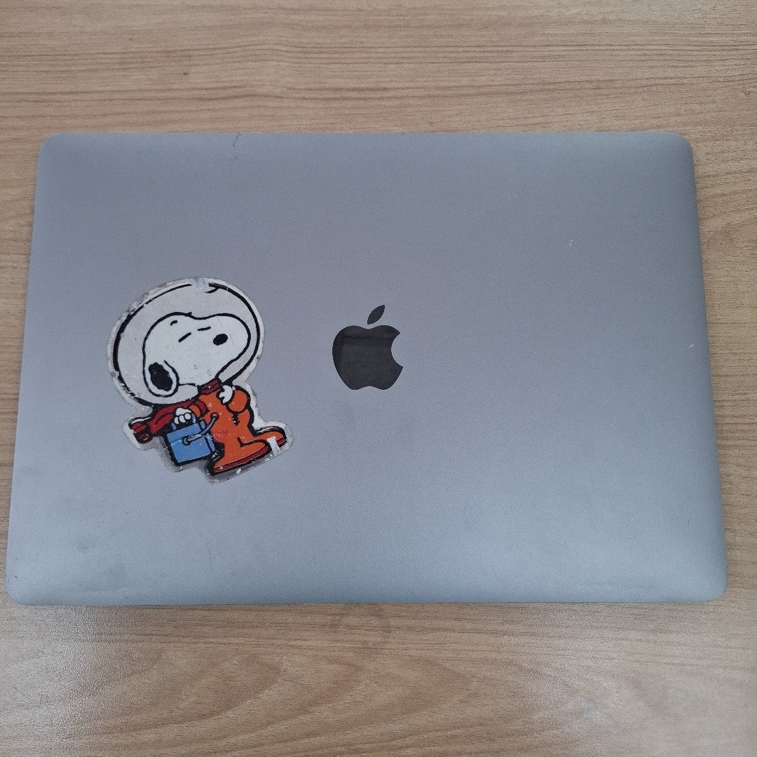 LAPTOP APPLE MACBOOK PRO 13" 2020 1.4 A2289 256 GB SSD 8 GB RAM (SEMINUEVO)