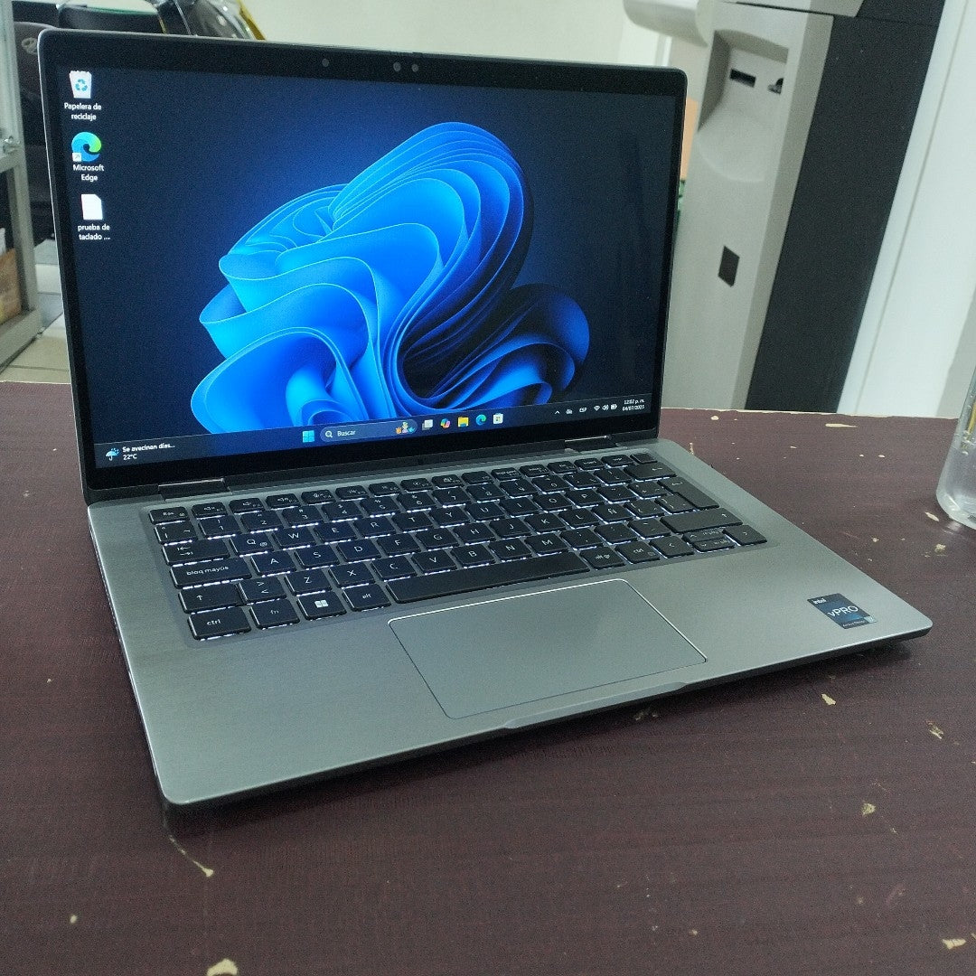LAPTOP DELL LATITUDE 7330 (2 EN 1) (2022) 256 GB SSD 16 GB RAM (SEMINUEVO)