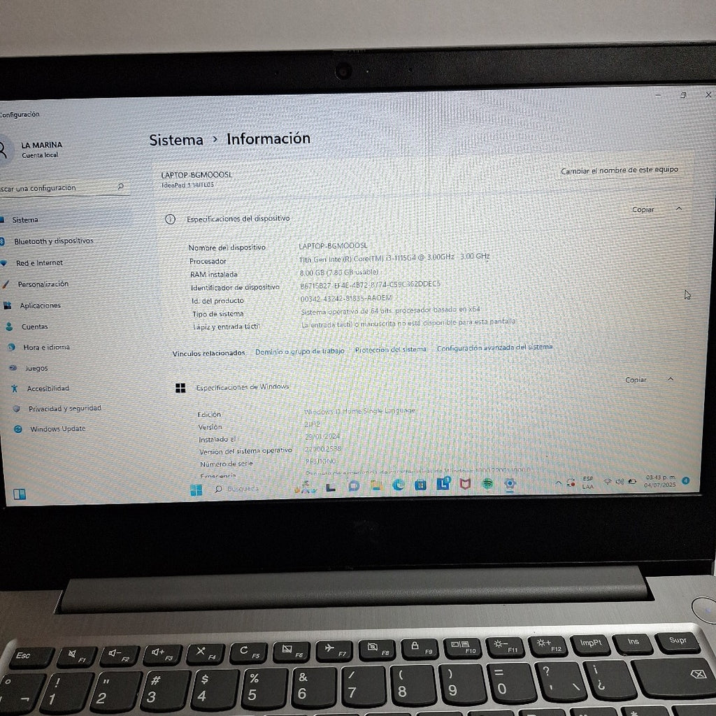 LAPTOP LENOVO IDEAPAD 3 14ITL05 (2022) 512 GB SSD 8 GB RAM (SEMINUEVO)
