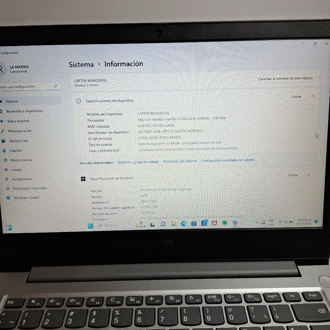 LAPTOP LENOVO IDEAPAD 3 14ITL05 (2022) 512 GB SSD 8 GB RAM (SEMINUEVO)