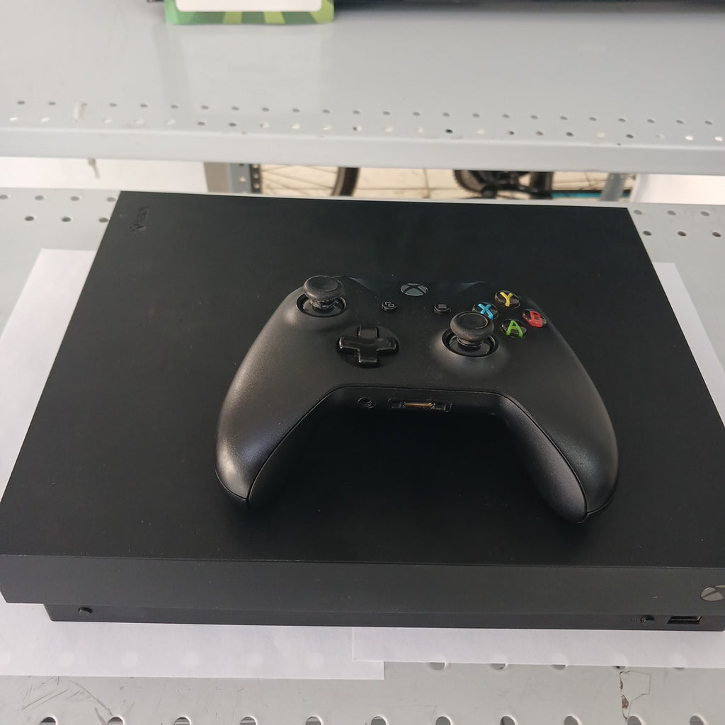 CONSOLA DE VIDEOJUEGO MICROSOFT XBOX ONE X 1 TB (SEMINUEVO)