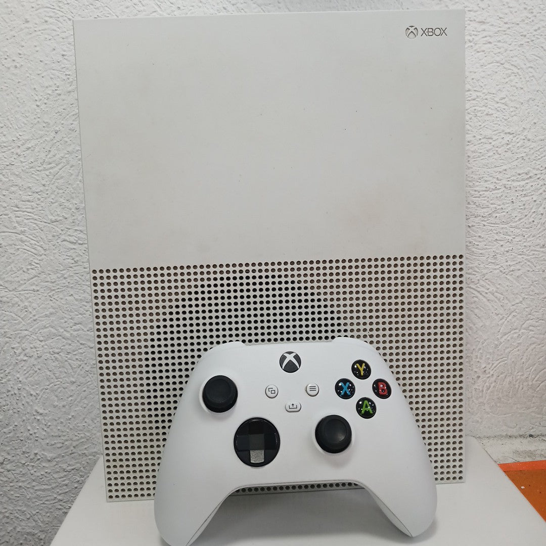 CONSOLA DE VIDEOJUEGO MICROSOFT XBOX ONE S ALL DIGITAL 1 TB (SEMINUEVO)