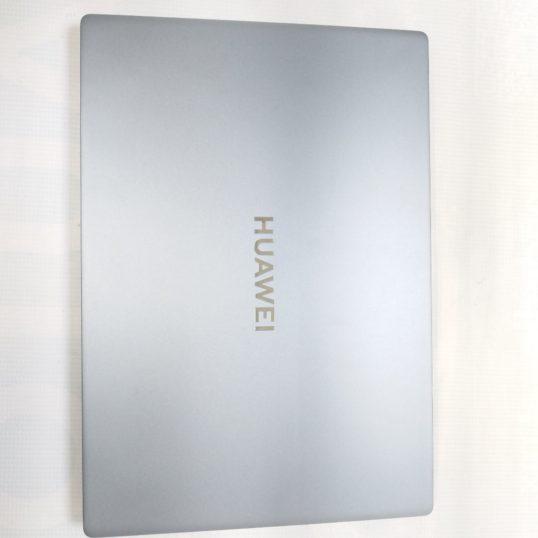 LAPTOP HUAWEI MATEBOOK D16 MCLG-X (2024) 1 TB SSD 16 GB RAM (SEMINUEVO)