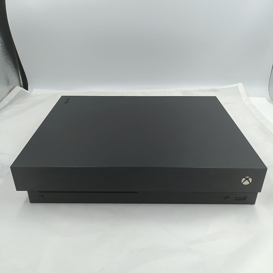 CONSOLA DE VIDEOJUEGO MICROSOFT XBOX ONE X 1 TB (SEMINUEVO)