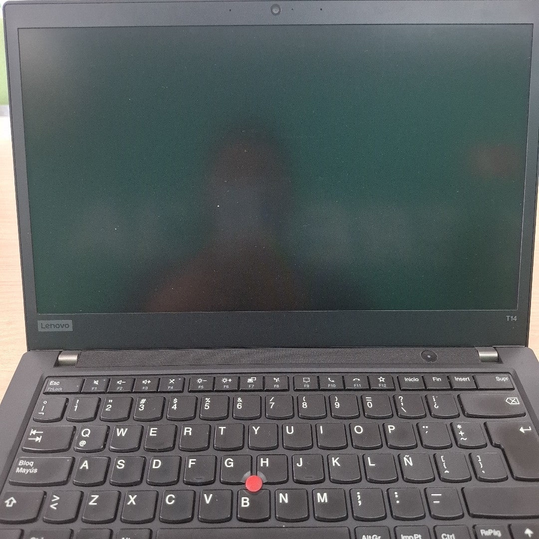 LAPTOP LENOVO THINKPAD T14 GEN 1 (2022) 512 GB SSD 8 GB RAM (SEMINUEVO)