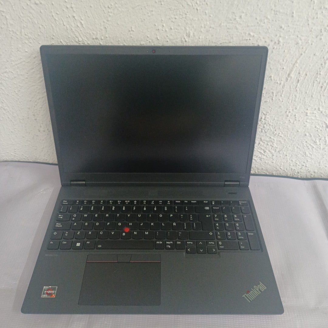 LAPTOP LENOVO THINKPAD P16V GEN 1 (2025) 1 TB SSD 32 GB RAM (SEMINUEVO)
