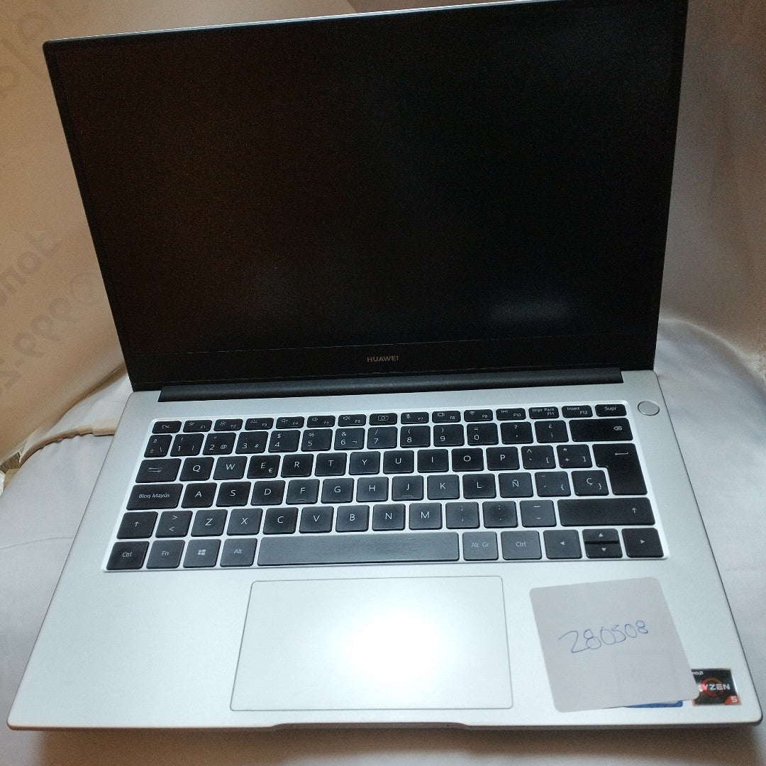 LAPTOP HUAWEI MATEBOOK D14 NBL-WAQ9R (2022) 512 GB SSD 8 GB RAM (SEMINUEVO)
