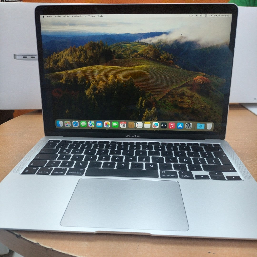 LAPTOP APPLE MACBOOK AIR 13" 2020 3.2 A2337 256 GB SSD 8 GB RAM (SEMINUEVO)