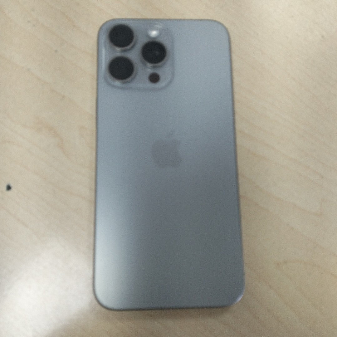 CELULAR APPLE IPHONE 15 PRO MAX A2849 (2023) 256 GB 8 GB RAM (SEMINUEVO)