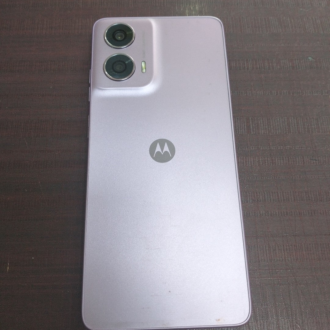 CELULAR MOTOROLA MOTO G24 XT2423-1 (2024) 256 GB 4 GB RAM (SEMINUEVO)