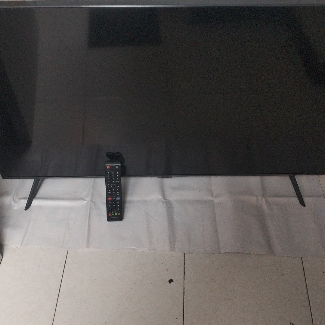 PANTALLA SAMSUNG UN43AU7000F (2022) 43" LED 4K (SEMINUEVO)