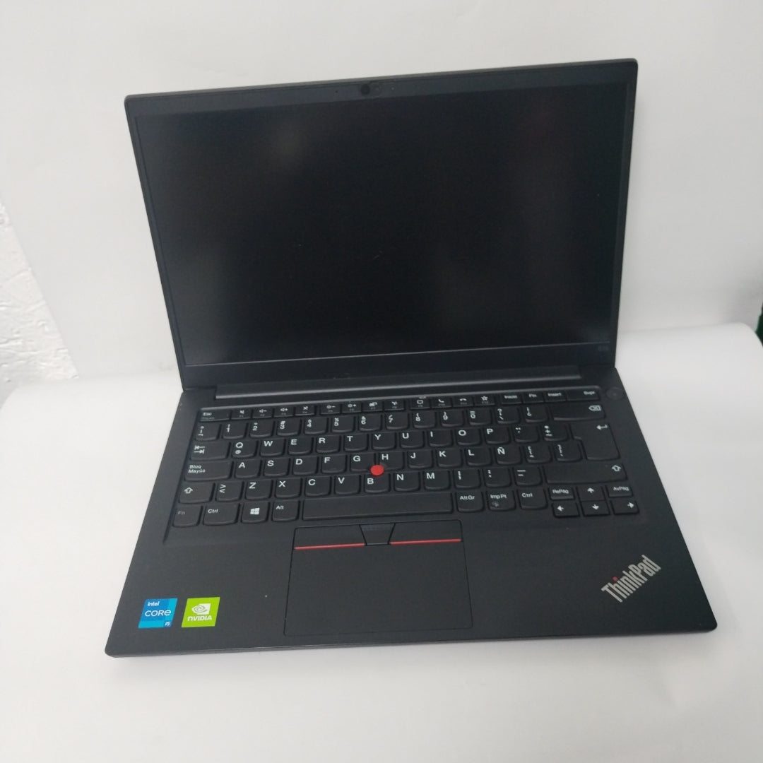 LAPTOP LENOVO THINKPAD E14 GEN 2 (2022) 256 GB SSD 16 GB RAM (SEMINUEVO)
