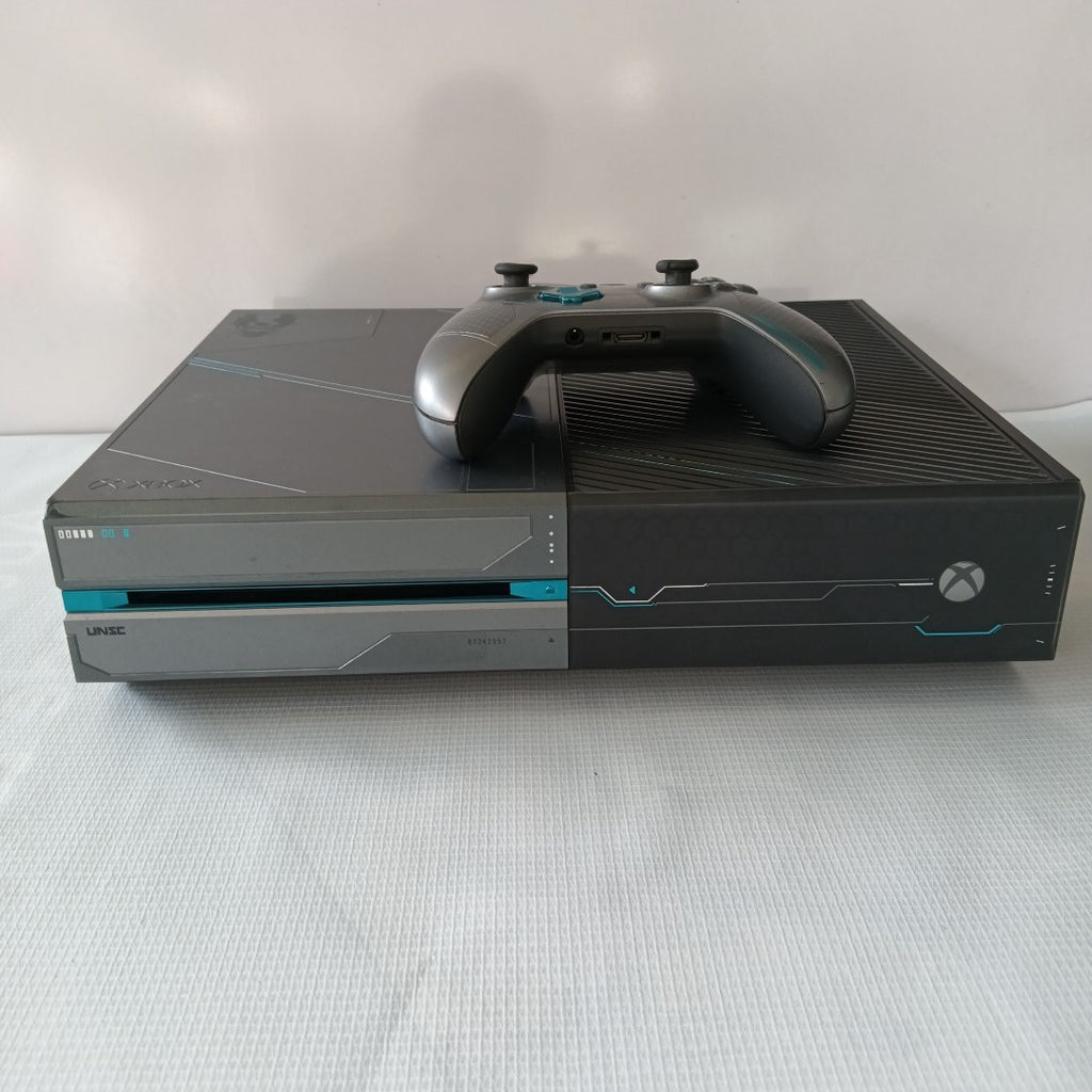 CONSOLA DE VIDEOJUEGO MICROSOFT XBOX ONE 1 TB (SEMINUEVO)