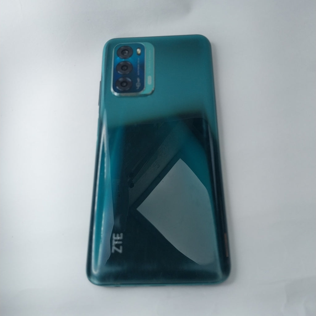 CELULAR ZTE BLADE V40 9045 128 GB 4 GB RAM (SEMINUEVO)