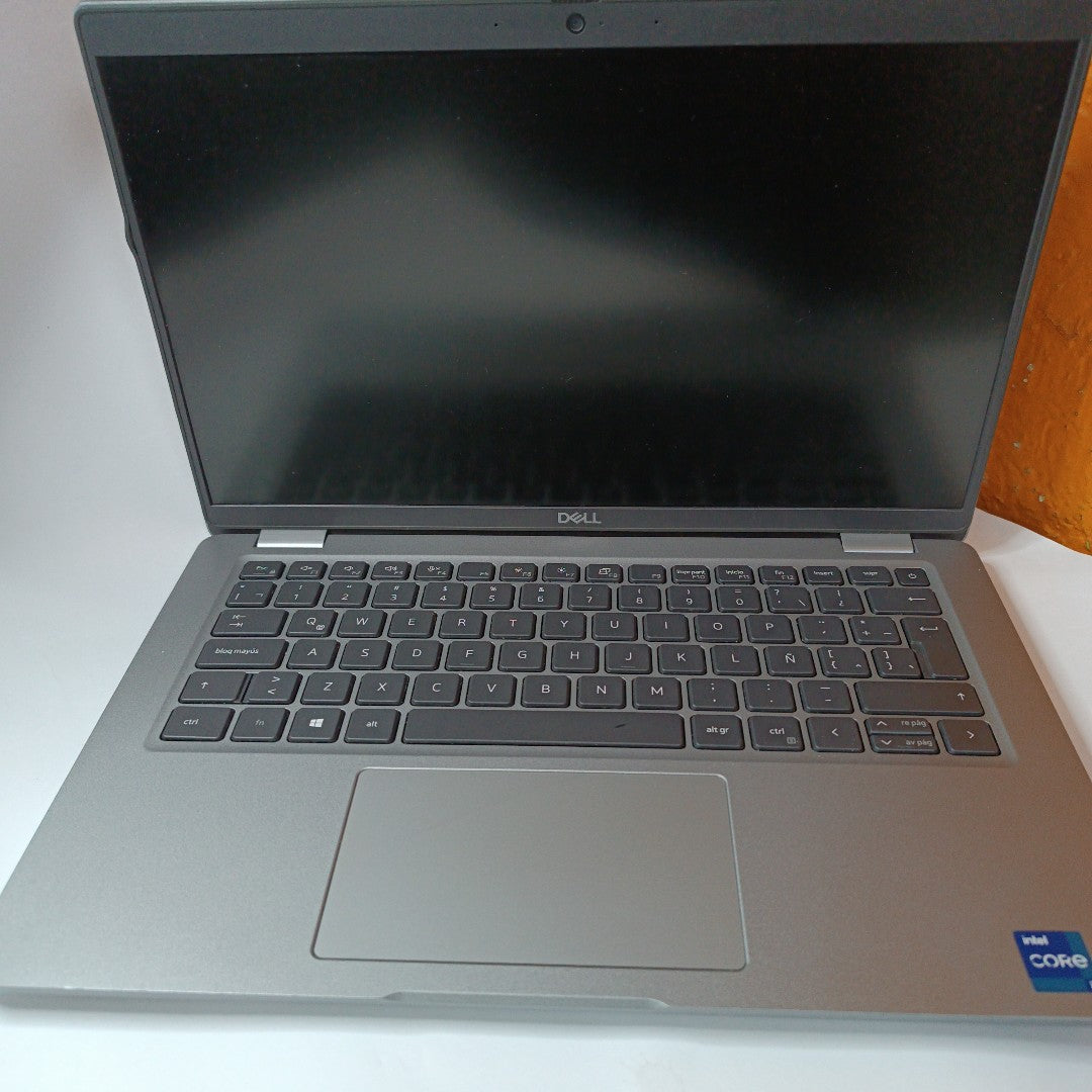LAPTOP DELL LATITUDE 5420 (2022) 512 GB SSD 16 GB RAM (SEMINUEVO)