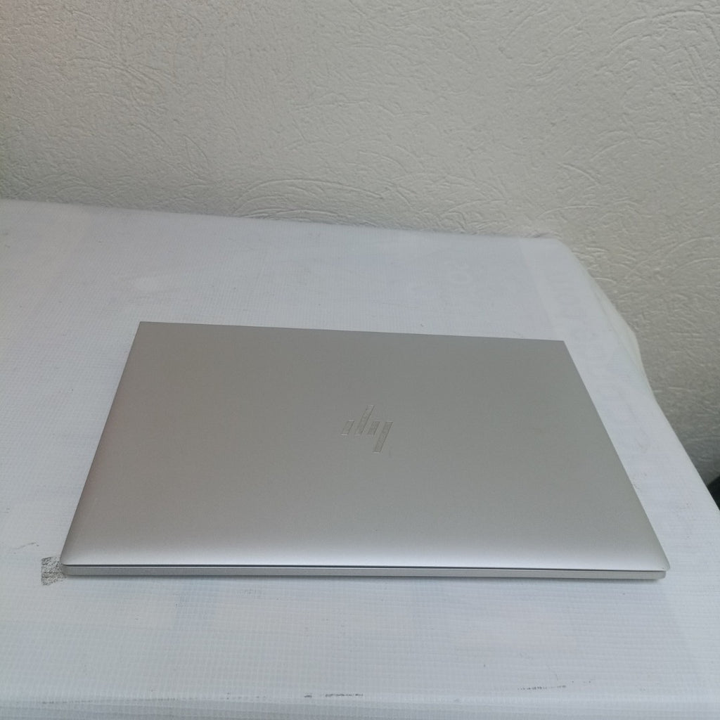 LAPTOP HP ELITEBOOK 840 G8 (2023) 256 GB SSD 16 GB RAM (SEMINUEVO)