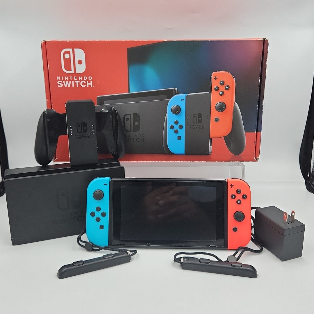 CONSOLA DE VIDEOJUEGO NINTENDO SWITCH 1.1 32 GB (SEMINUEVO)