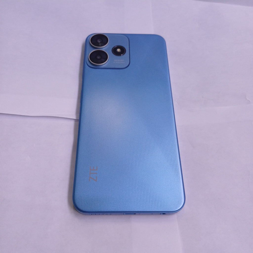 CELULAR ZTE BLADE V50 SMART 7060 128 GB 4 GB RAM (SEMINUEVO)