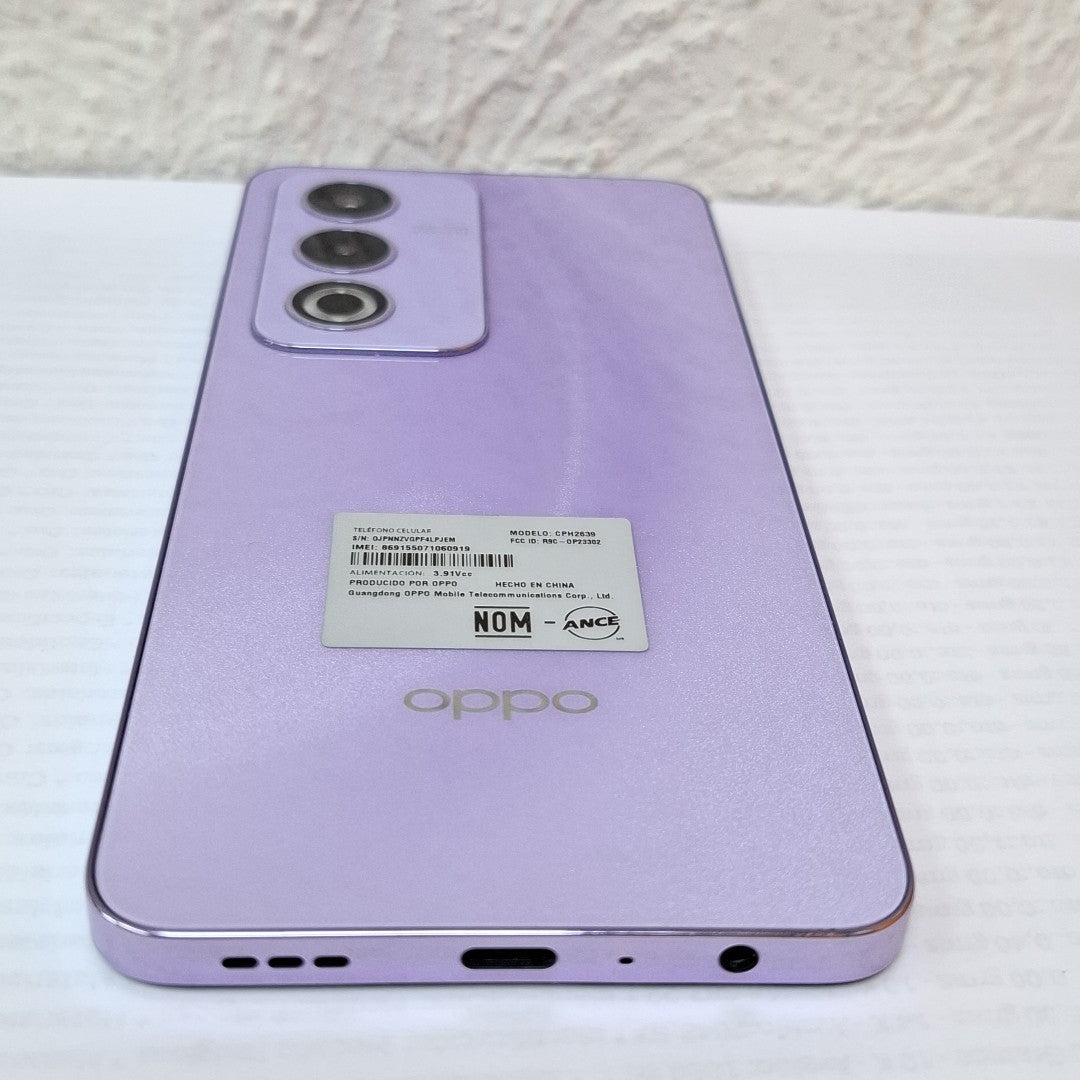 CELULAR OPPO  A80 5G CPH2639 (2024) 256 GB 8 GB RAM (SEMINUEVO)