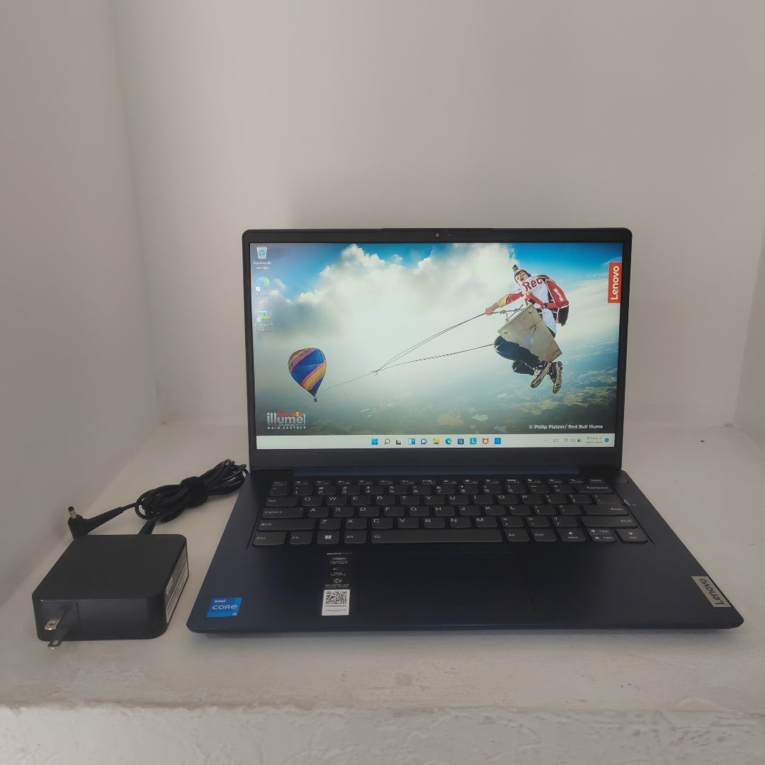 LAPTOP LENOVO IDEAPAD 3 14IAU7 (2022) 256 GB SSD 8 GB RAM (SEMINUEVO)