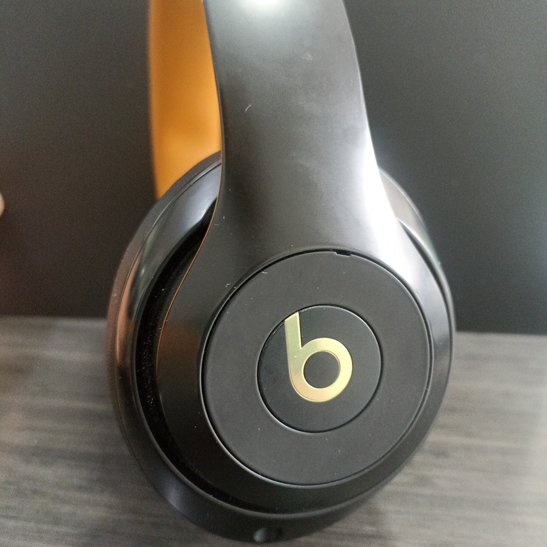 AUDIFONOS BEATS STUDIO 3 INALAMBRICO ON EAR (SEMINUEVO)