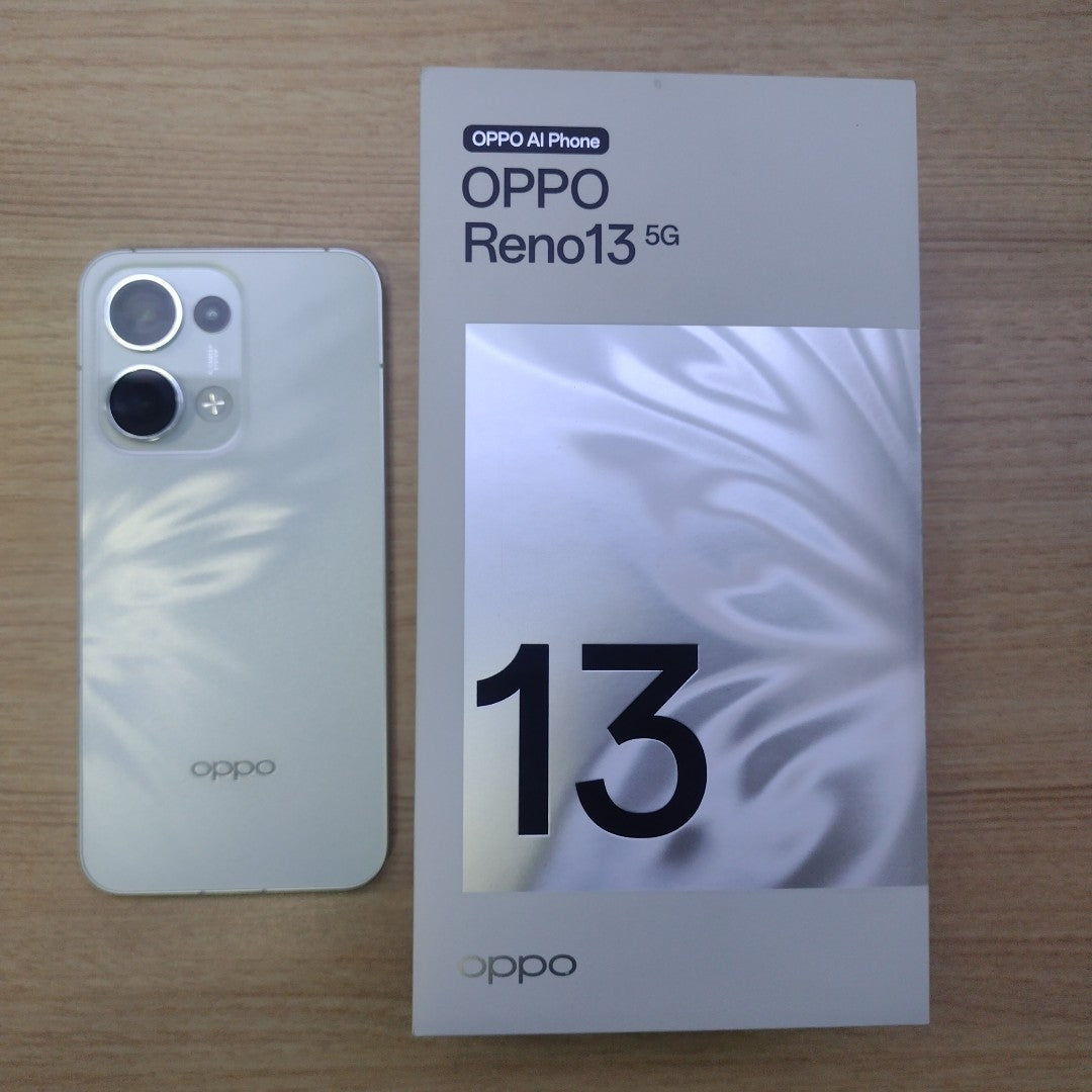 CELULAR OPPO  RENO13 5G CPH2689 (2024) 512 GB 12 GB RAM (SEMINUEVO)