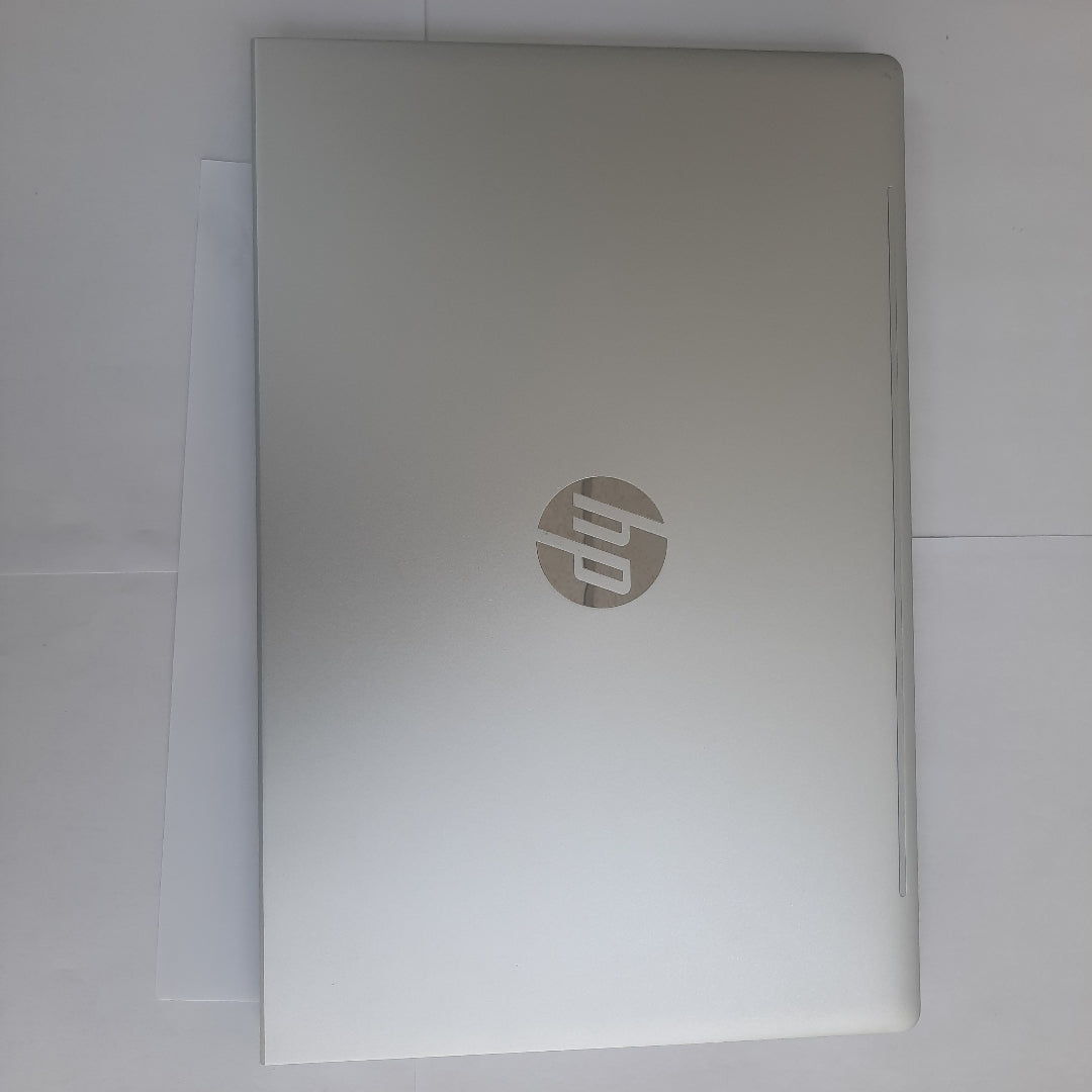 LAPTOP HP PROBOOK 440 G8 (2022) 256 GB SSD 8 GB RAM (SEMINUEVO)