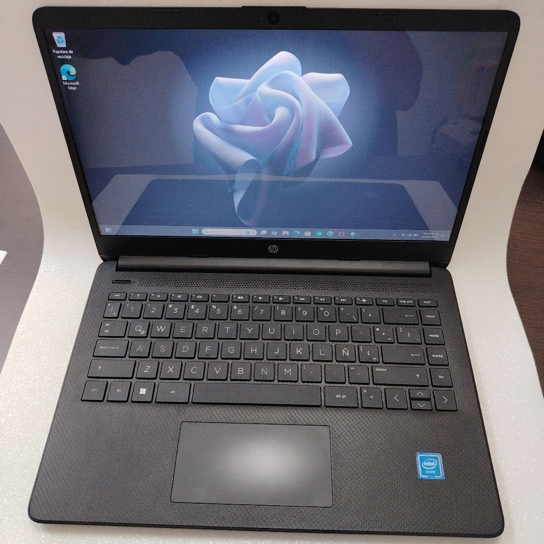 LAPTOP HP 14-DQ0501LA (2022) 256 GB SSD 4 GB RAM (SEMINUEVO)