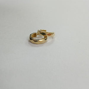 HUGGIES ORO 14K 1.4 (NUEVO)