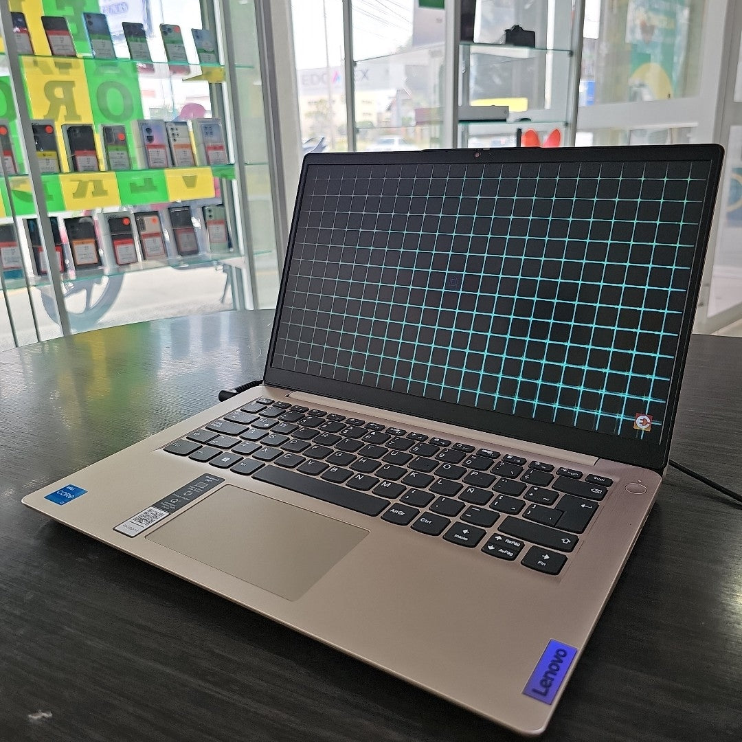 LAPTOP LENOVO IDEAPAD 3 14ITL6 (2023) 1 TB + 256 GB SSD 8 GB RAM (SEMINUEVO)