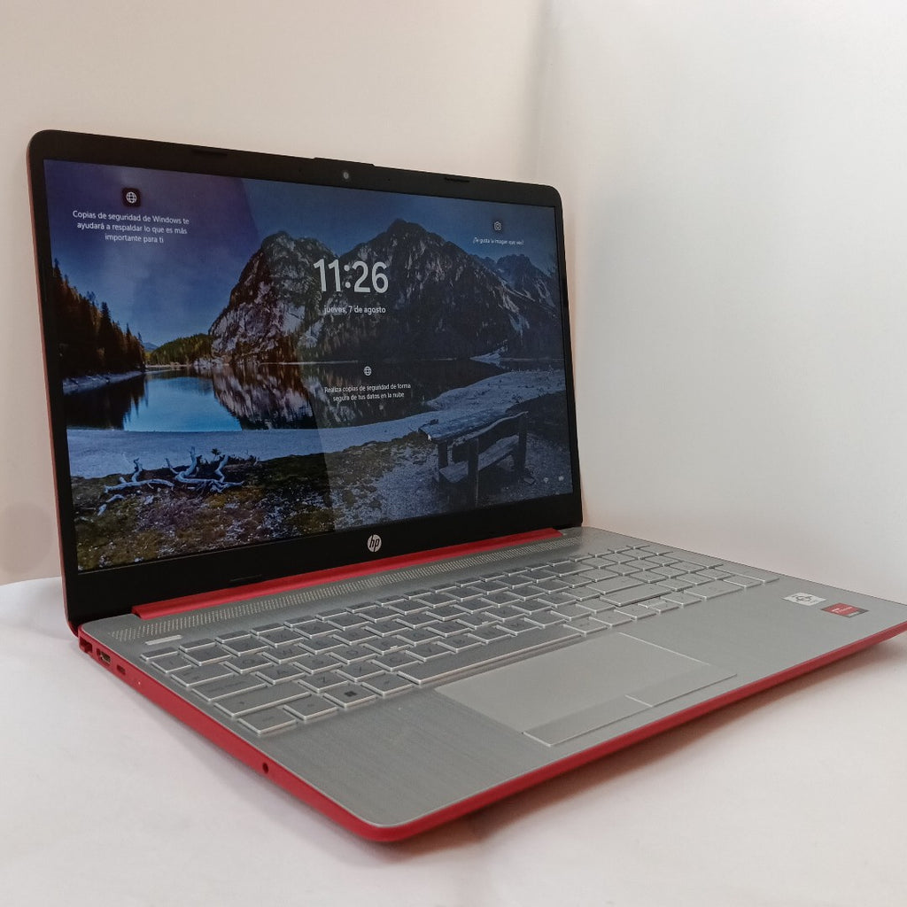 LAPTOP HP 15-GW0031LA (2021) 512 GB SSD 8 GB RAM (SEMINUEVO)
