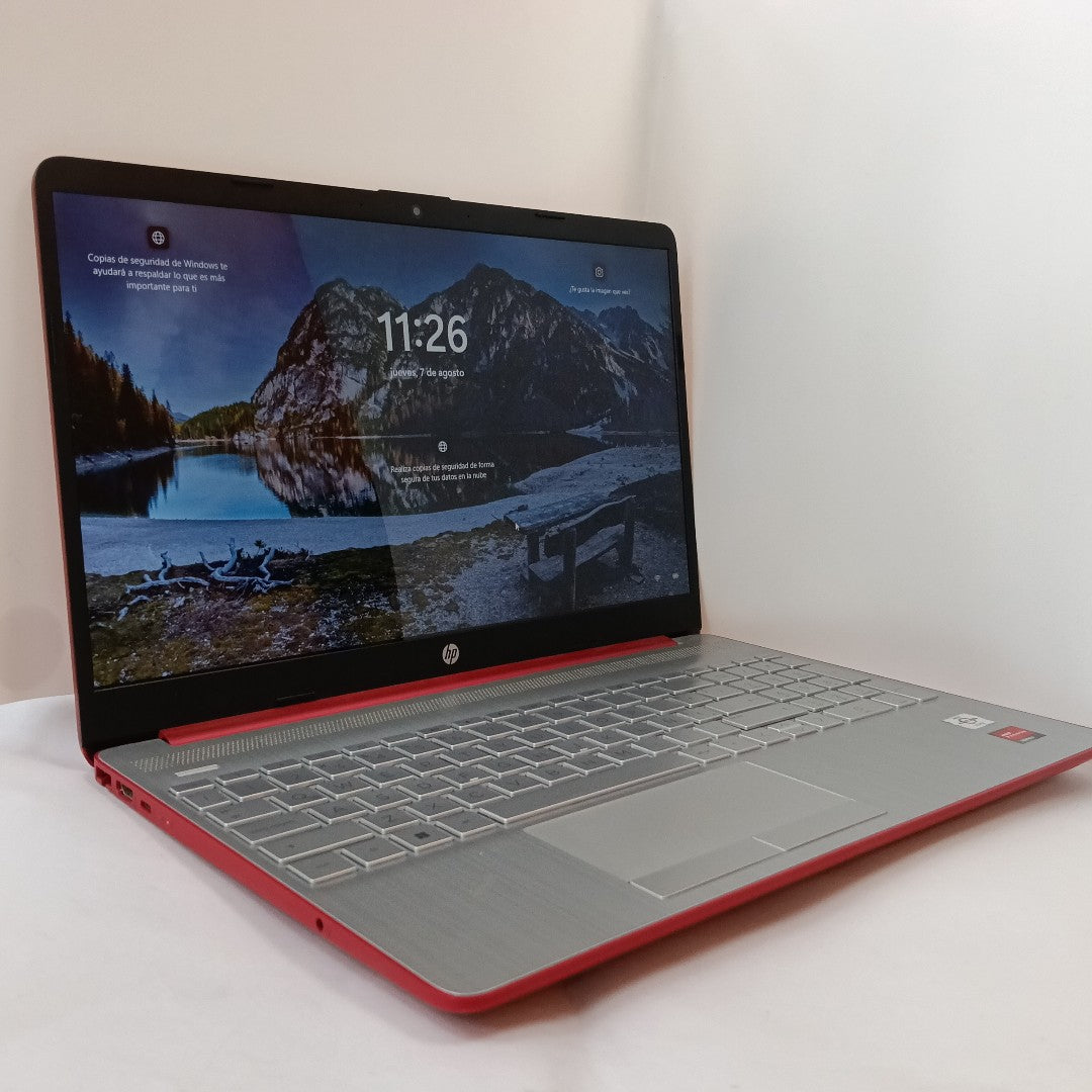 LAPTOP HP 15-GW0031LA (2021) 512 GB SSD 8 GB RAM (SEMINUEVO)