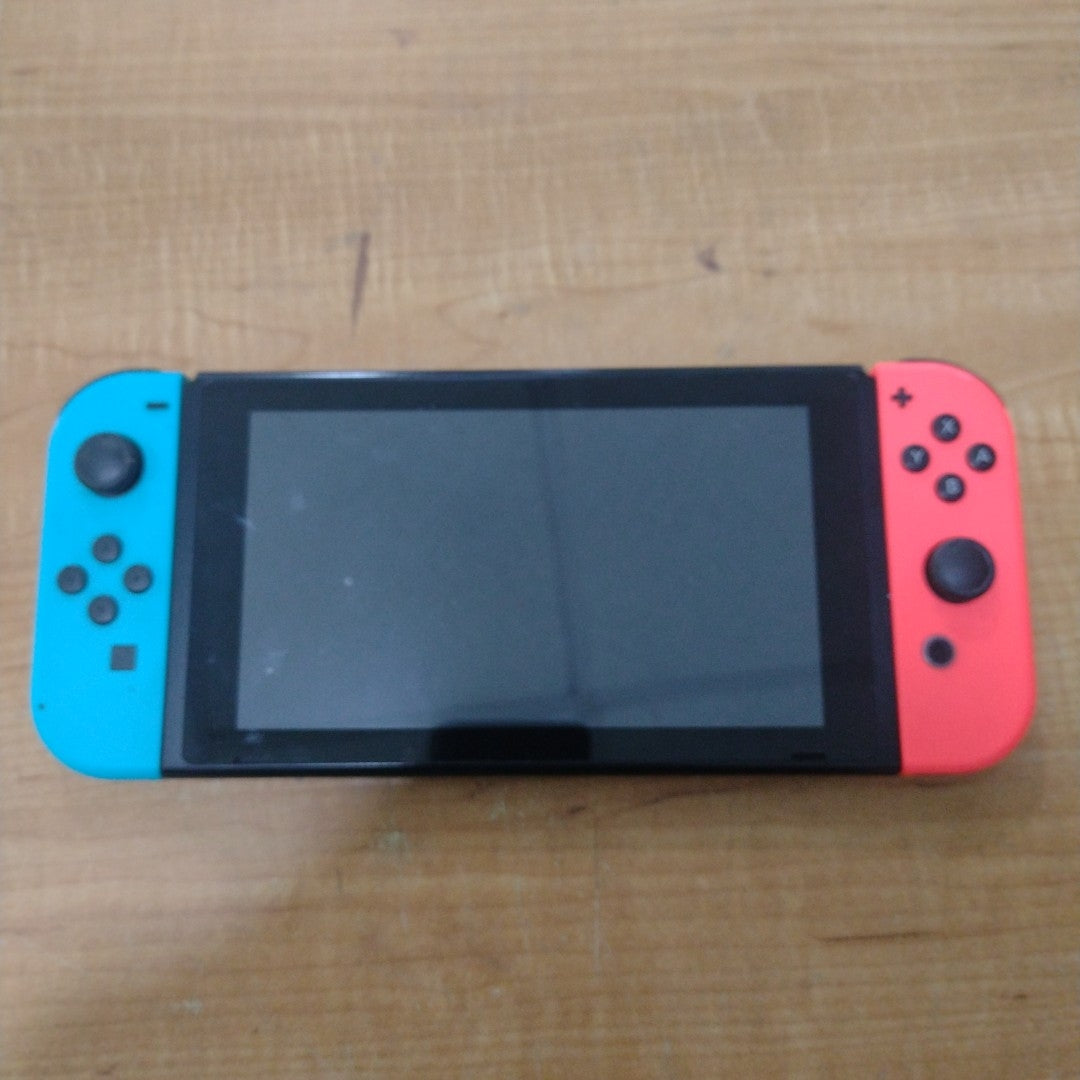 CONSOLA DE VIDEOJUEGO NINTENDO SWITCH 32 GB (SEMINUEVO)