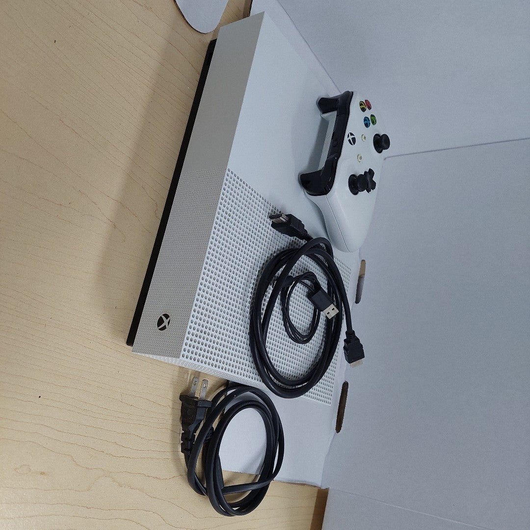 CONSOLA DE VIDEOJUEGO MICROSOFT XBOX ONE S 1 TB (SEMINUEVO)