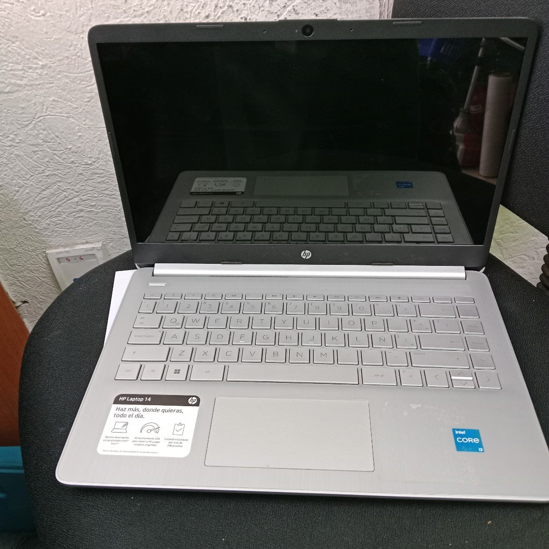 LAPTOP HP 14-DQ5007LA (2023) 512 GB SSD 16 GB RAM (SEMINUEVO)