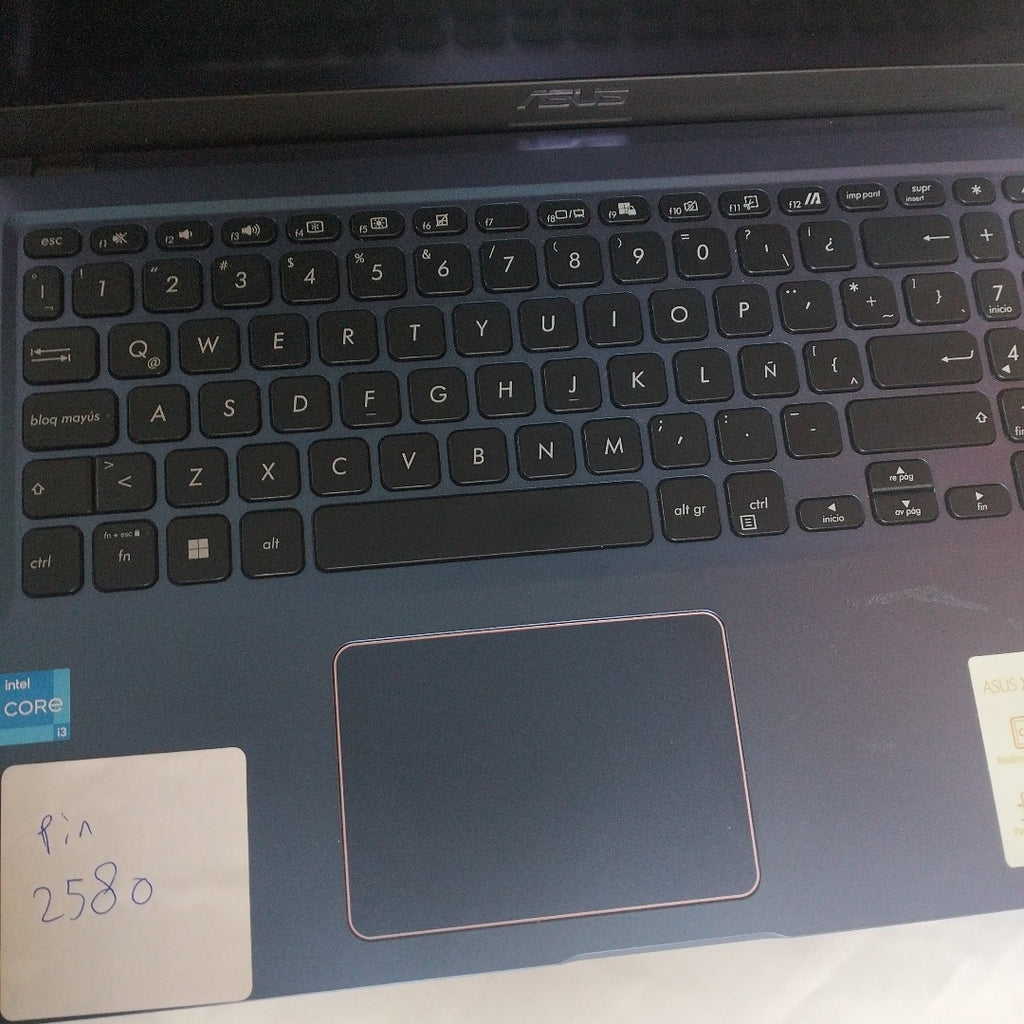 LAPTOP ASUS X515EA-BQ1398W (2022) 1 TB + 256 GB SSD 12 GB RAM (SEMINUEVO)