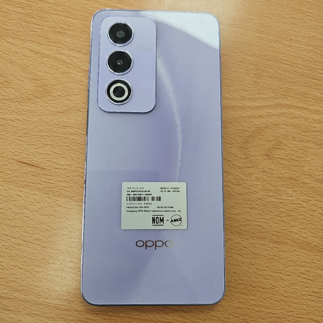 CELULAR OPPO  A80 5G CPH2639 (2024) 256 GB 8 GB RAM (SEMINUEVO)