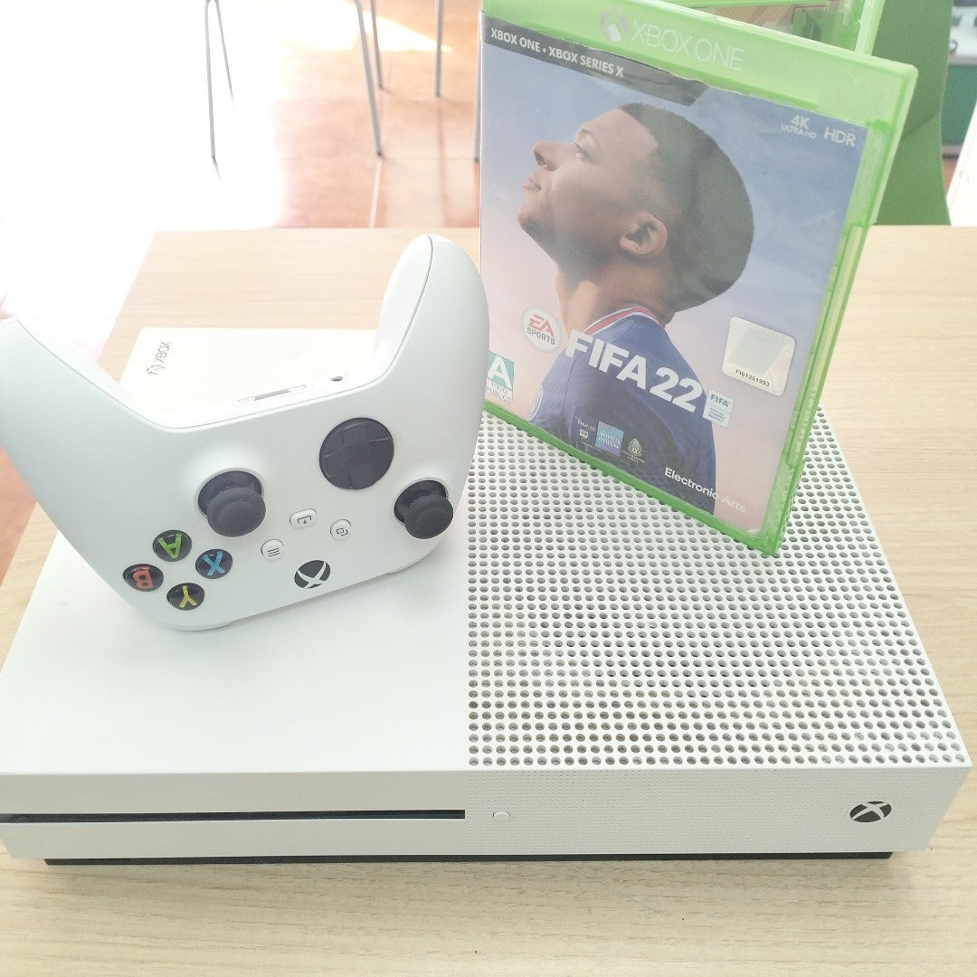 CONSOLA DE VIDEOJUEGO MICROSOFT XBOX ONE S 1 TB (SEMINUEVO)