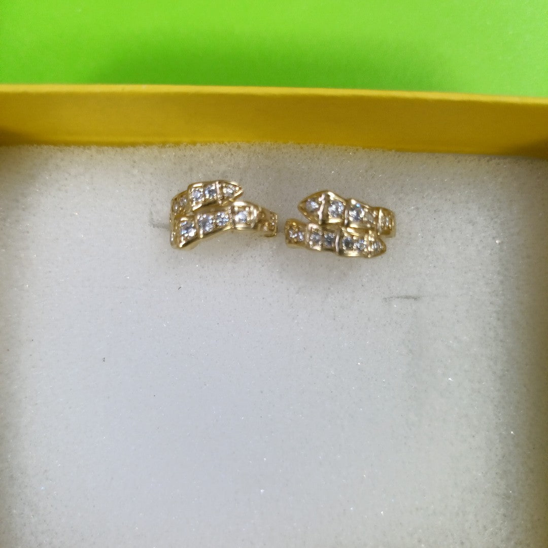 HUGGIES ORO 14K 3.3 (NUEVO)