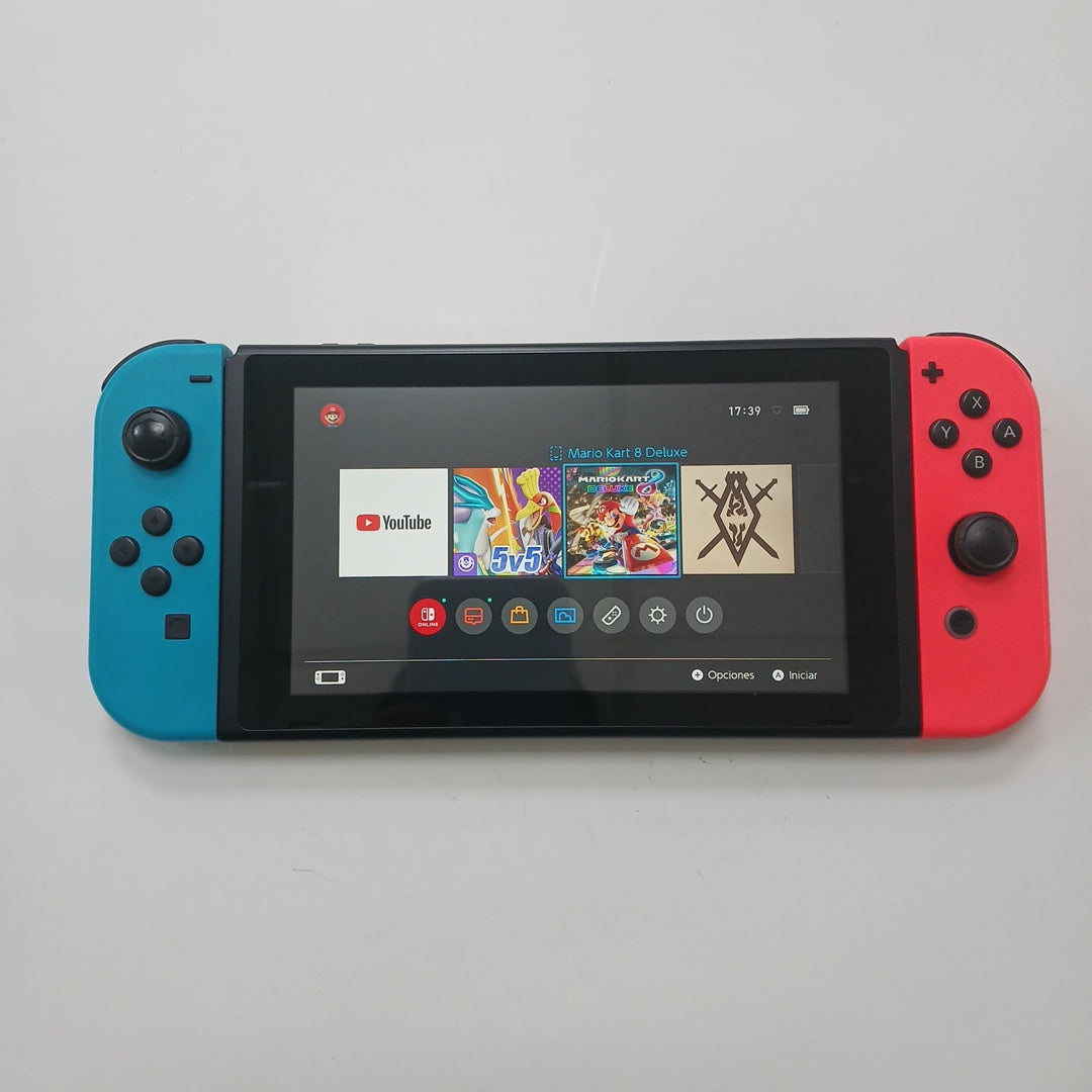 CONSOLA DE VIDEOJUEGO NINTENDO SWITCH 32 GB (SEMINUEVO)